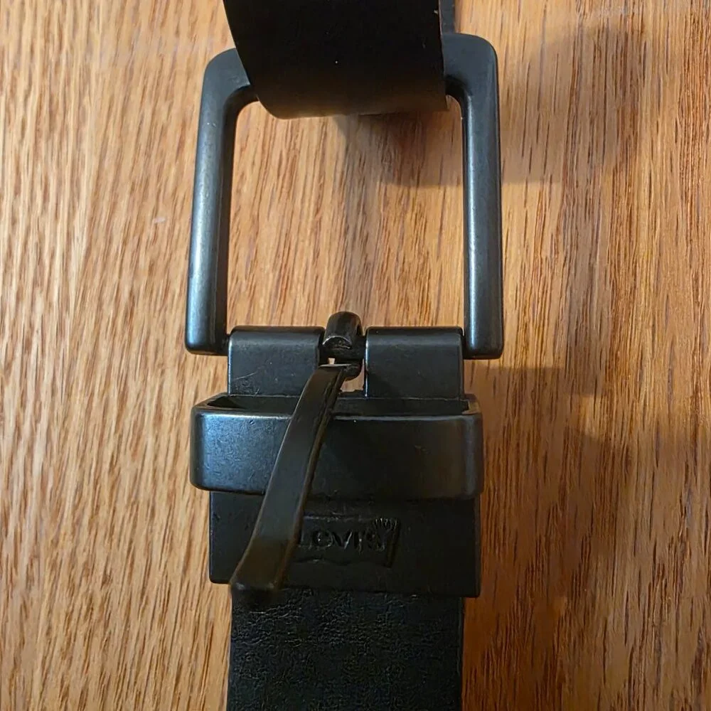 Levi’s Boys’ Belt – Black Faux Leather Adjustable – Size S (22–24)